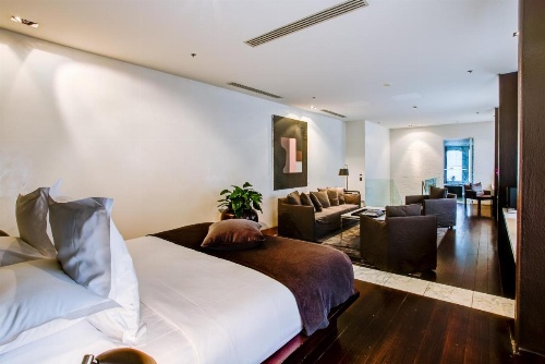 Establishment Hotel image 32